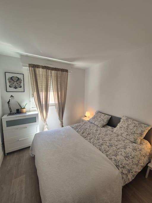 Appartement T2 - Hyeres Gare Bagian luar foto